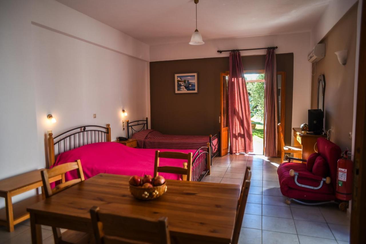 Mikro Xorio Vathí Exterior foto